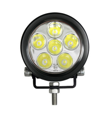 9ワット3&quot; SUVのトラクターのためのLEDのオフロード ライトのあたりの点